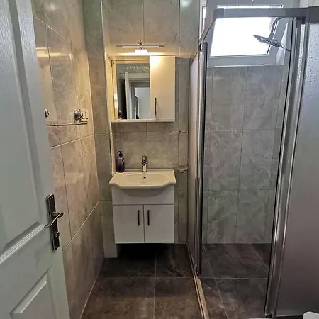 Mulberry Apartment *
